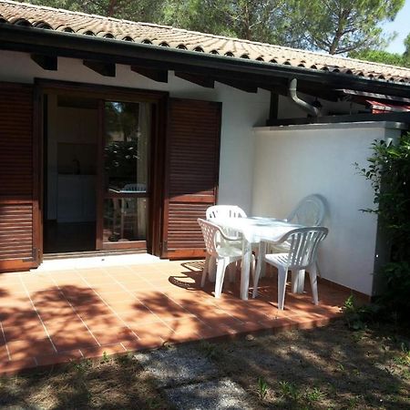 Villetta Corte Grande Villa Aprilia Marittima Bagian luar foto