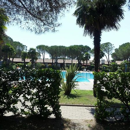 Villetta Corte Grande Villa Aprilia Marittima Bagian luar foto
