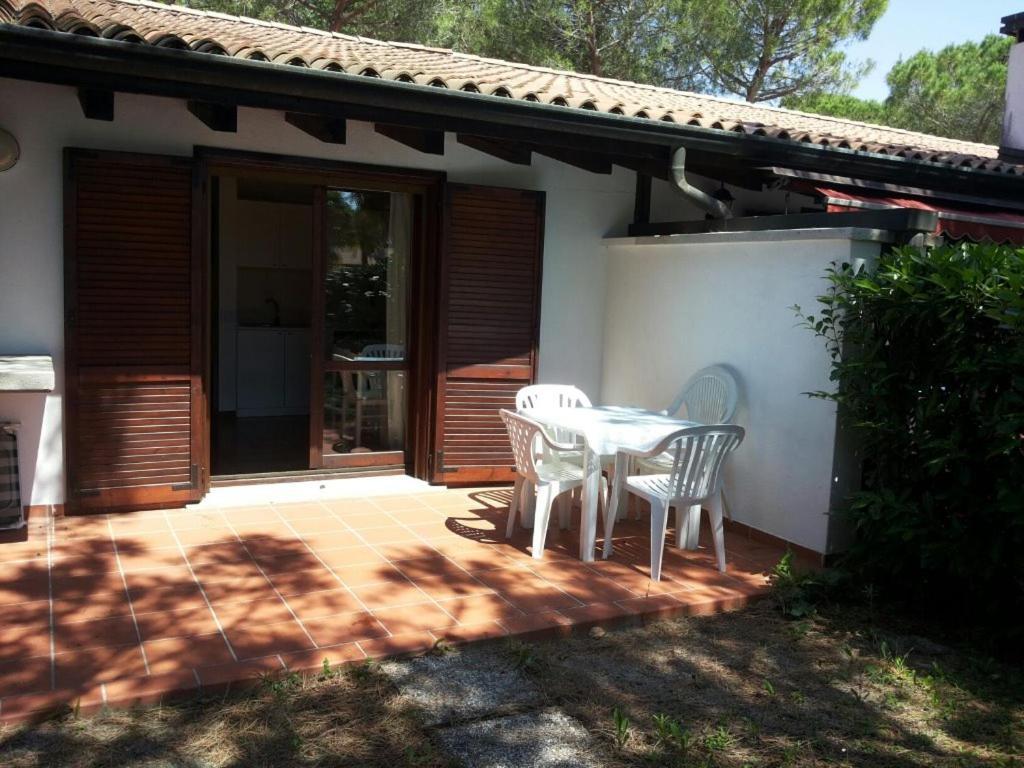 Villetta Corte Grande Villa Aprilia Marittima Bagian luar foto
