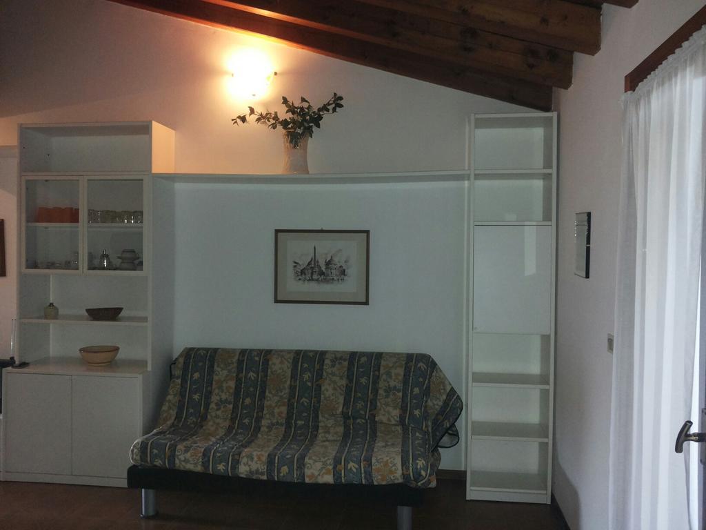 Villetta Corte Grande Villa Aprilia Marittima Bagian luar foto